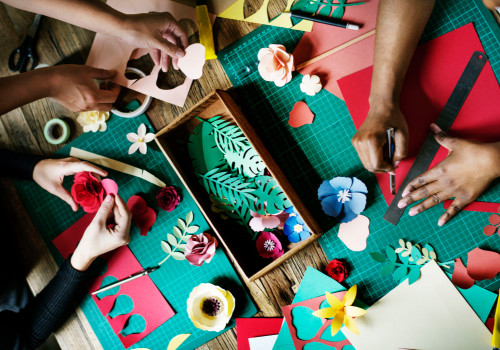 Image for event: DIY Ornament Crafternoon